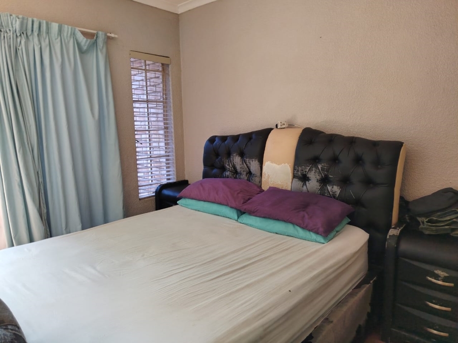 3 Bedroom Property for Sale in Safari Gardens North West